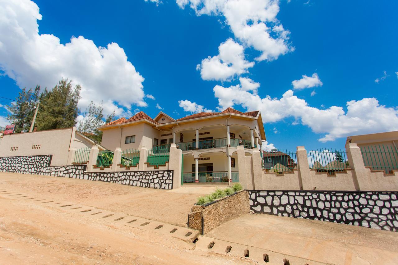 Auberge Saint Jean Leopold Kigali Exterior foto